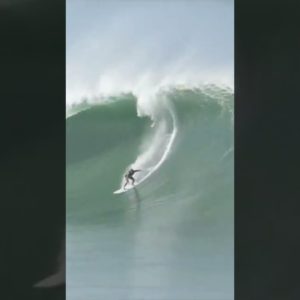 Big waves in Puerto Escondido, Mexico | Highlight from the RAW DAYS