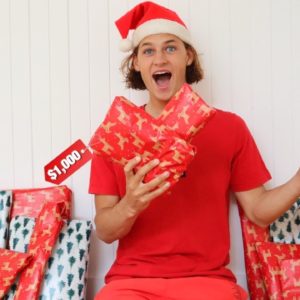 A SURFER'S CHRISTMAS! OPENING PRESENTS FROM HO STEVIE
