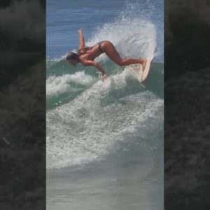 Hayanna's Lip Hit  #surfingbali #surfingindonesia #surf
