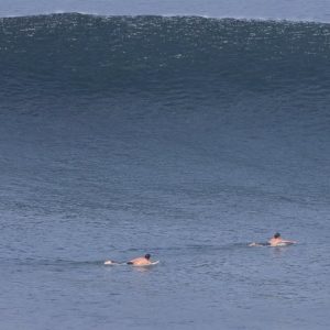 Solid Swell Hits Uluwatu