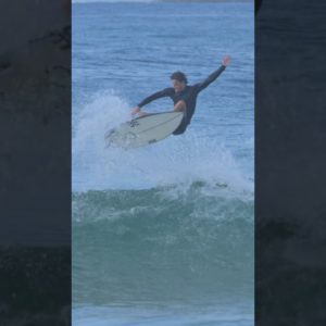 SURFER DOES LAZY AIRS!
