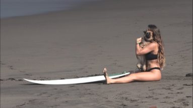 Giada & Her Beach Buddy - Canggu