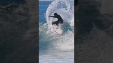 Griffin Colapinto punches his Bells Beach Timecard