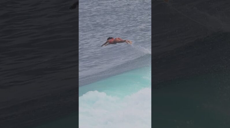 Pua Flies Out Of Uluwatu #surfing #balisurf #surfers